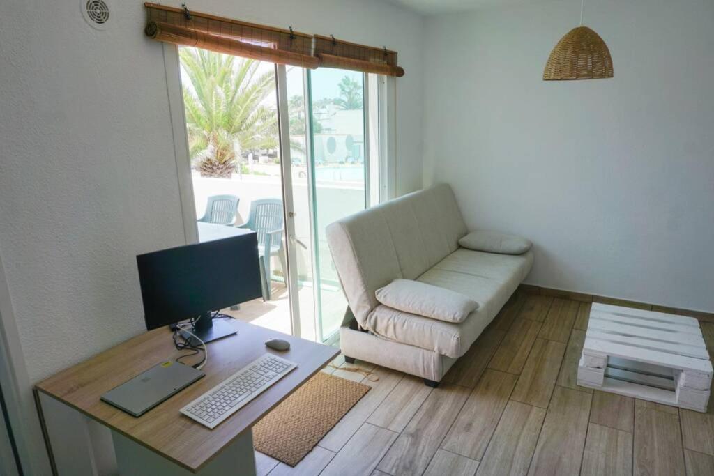 Apartamento Recien Reformado En Centro A Tres Minutos De La Playa Διαμέρισμα Κοραλέχο Εξωτερικό φωτογραφία